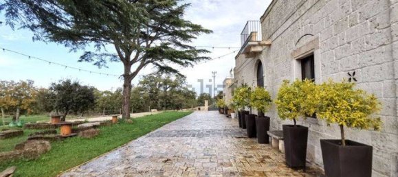 8 bedrooms Villa in Noicattaro, Italy No. 209323 4