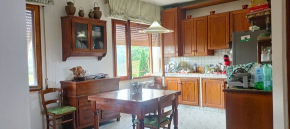 4 Schlafzimmer Wohnung in San Miniato, Italy, Nr. 329907 8