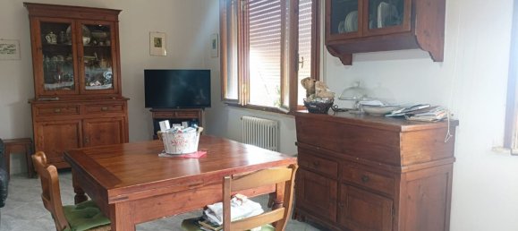 4 Schlafzimmer Wohnung in San Miniato, Italy, Nr. 329907 4