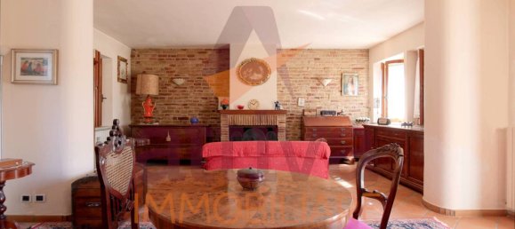 3 غرف نوم فيلا في Castelfidardo, Italy رقم 260849 3