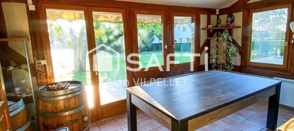 3 bedrooms House in Romorantin-Lanthenay, France No. 157120 8