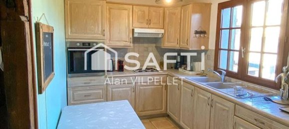 3 bedrooms House in Romorantin-Lanthenay, France No. 157120 7