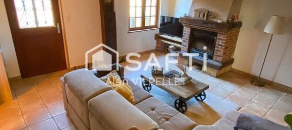 3 bedrooms House in Romorantin-Lanthenay, France No. 157120 3