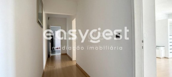3 bedrooms Apartment in Lisbon, Portugal No. 81758 16