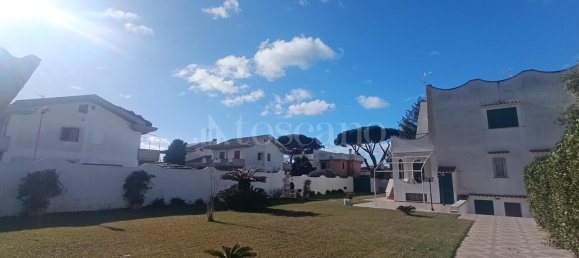 Villa de 4 divisões em Anzio, Italy N.º 210269 2