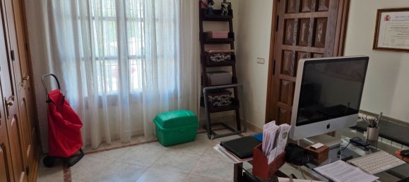 4 bedrooms House in Los Barrios, Spain No. 184026 34