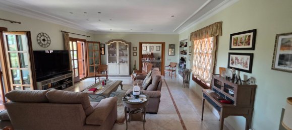 4 bedrooms House in Los Barrios, Spain No. 184026 14