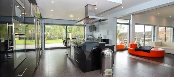 4 غرف نوم منزل في Ponta Delgada, Portugal رقم 27294 48