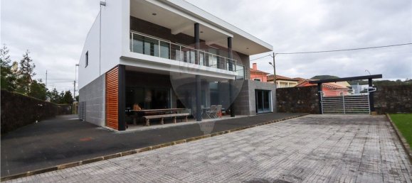 4 غرف نوم منزل في Ponta Delgada, Portugal رقم 27294 39