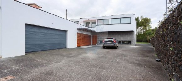 4 غرف نوم منزل في Ponta Delgada, Portugal رقم 27294 40