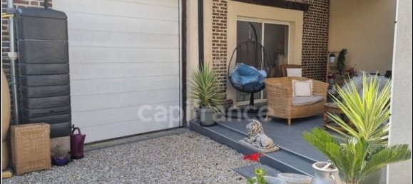 3 bedrooms House in Estissac, France No. 242766 2