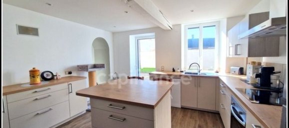 3 bedrooms House in Estissac, France No. 242766 6