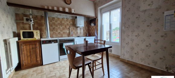 4 bedrooms House in Chateaudun, France No. 51173 3