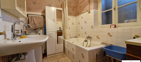 4 bedrooms House in Chateaudun, France No. 51173 5