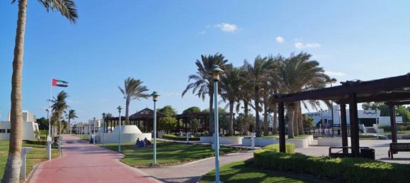 7432m² Land in Dubai, UAE No. 9032 4