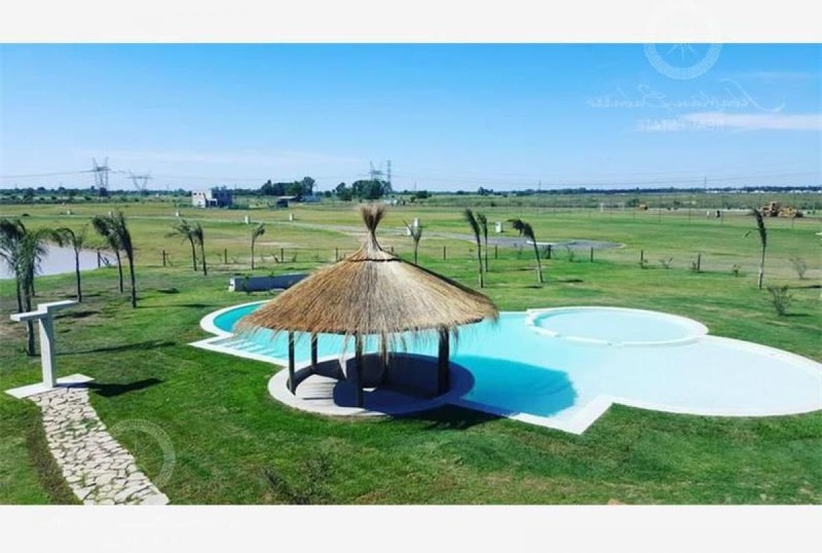  Land in Esteban Echeverria, Argentina No. 40519