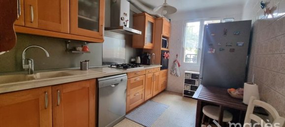 Casa de 2 dormitorios en Aubervilliers, France No. 314354 3