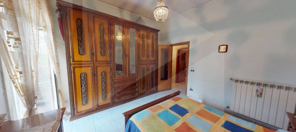 2-salle Appartement à Pomigliano d'Arco, Italy No. 24634 11