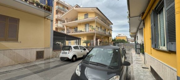 2-salle Appartement à Pomigliano d'Arco, Italy No. 24634 19
