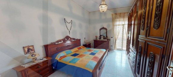 2-salle Appartement à Pomigliano d'Arco, Italy No. 24634 9