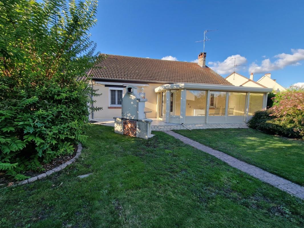 3 Schlafzimmer Haus in Fleury-les-Aubrais, France, Nr. 224706