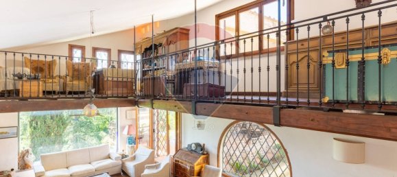 5 bedrooms Villa in Rome, Italy No. 358223 9