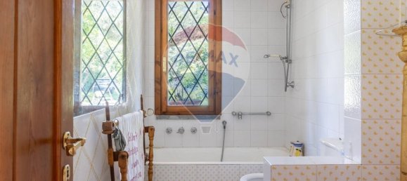 5 bedrooms Villa in Rome, Italy No. 358223 23