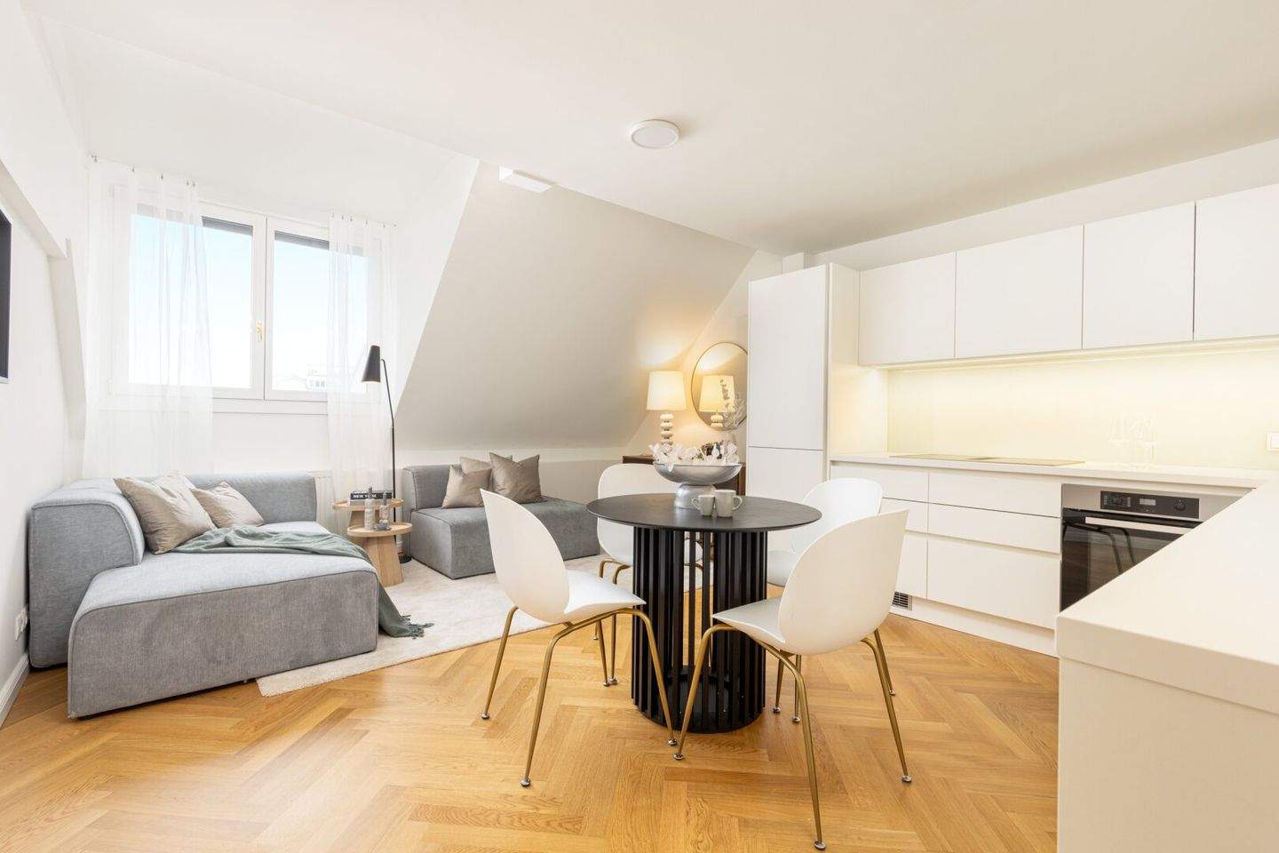 3غرفة شقة في Wieden, Austria رقم 252948