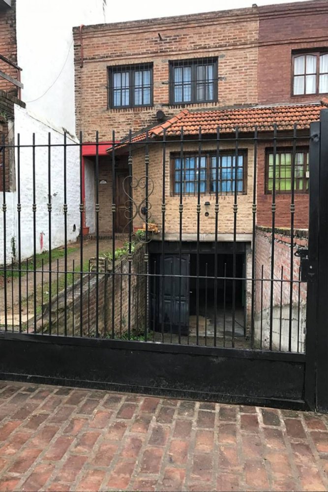 Дом с 2 спальнями в Пилар, Аргентина № 59399