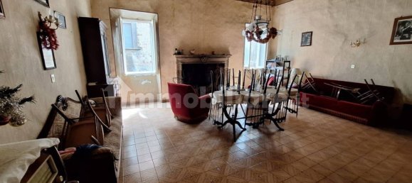 3 bedrooms Apartment in Barbarano Romano, Italy No. 141418 6