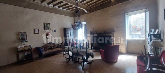 3 bedrooms Apartment in Barbarano Romano, Italy No. 141418 4