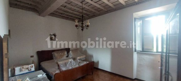 3 bedrooms Apartment in Barbarano Romano, Italy No. 141418 10