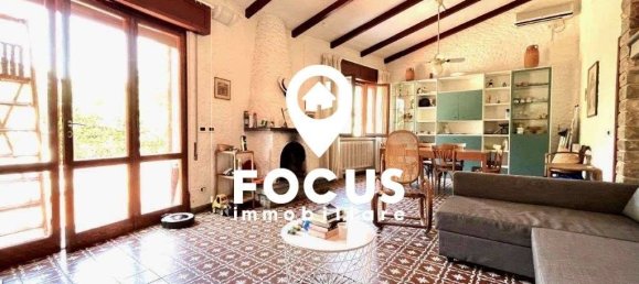 5 bedrooms Villa in Pietrasanta, Italy No. 113765 8