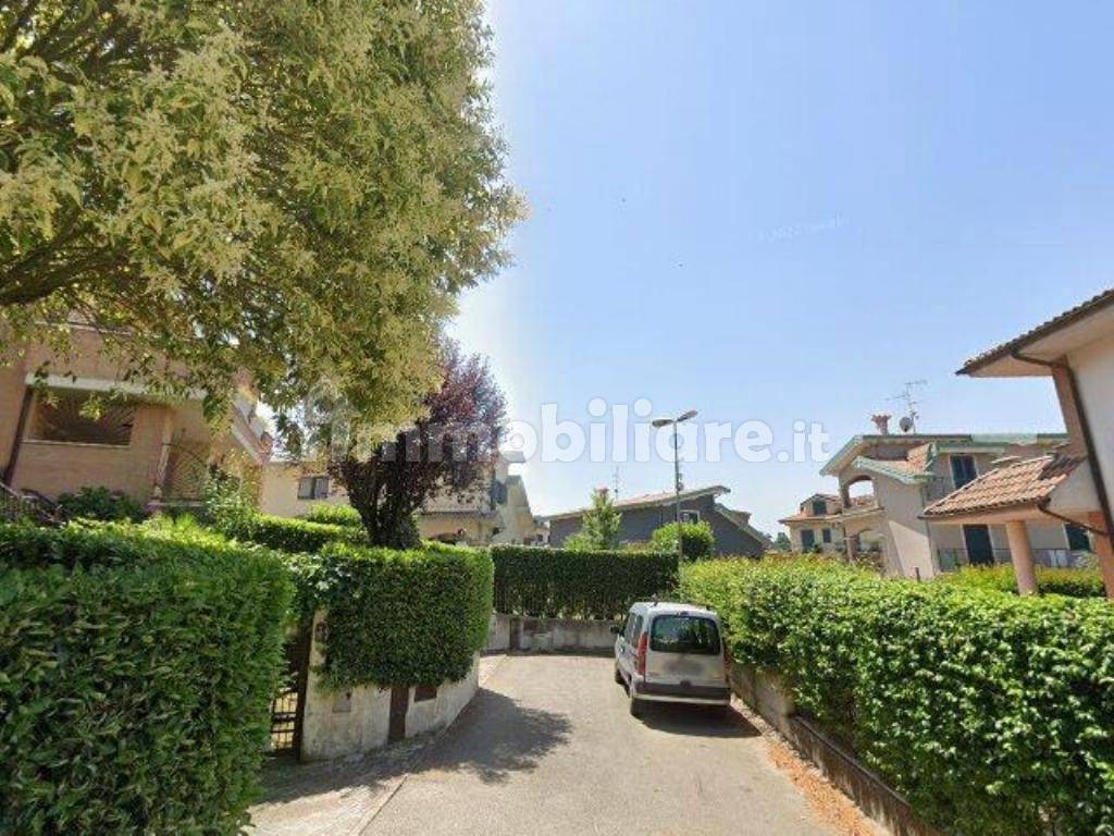 3 bedrooms Villa in Labico, Italy No. 16499