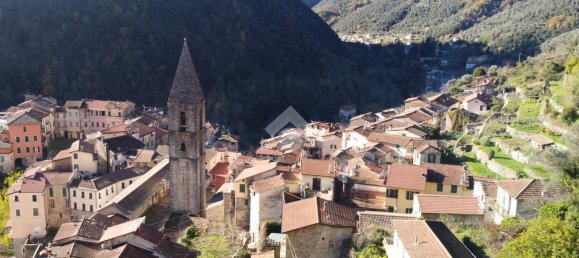 Studio in Pigna, Italy, Nr. 132876 14