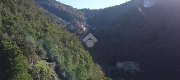 Studio in Pigna, Italy, Nr. 132876 16