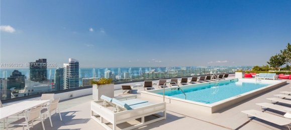 1 غرف نوم عقار تجاري في Miami, USA رقم 615556 9