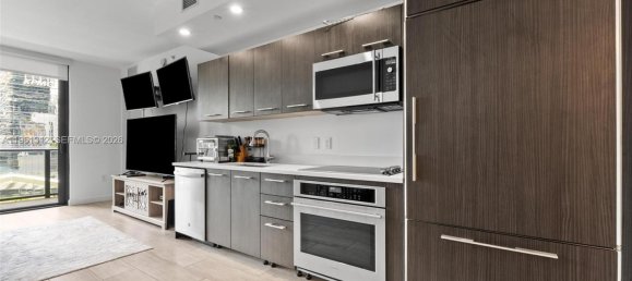1 غرف نوم عقار تجاري في Miami, USA رقم 615556 24