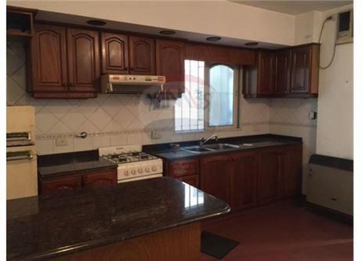 Дом с 2 спальнями в Авельянеда, Аргентина № 5322