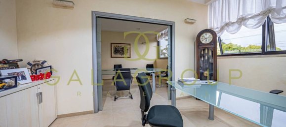 5 rooms Office in Guidonia Montecelio, Italy No. 292451 9