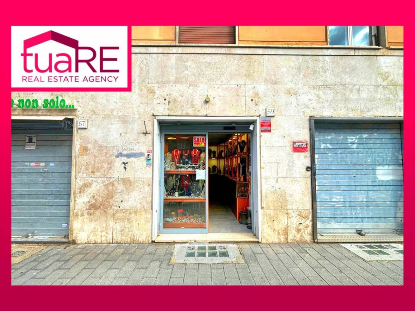 3غرفة عقار تجاري في Rome, Italy رقم 161176