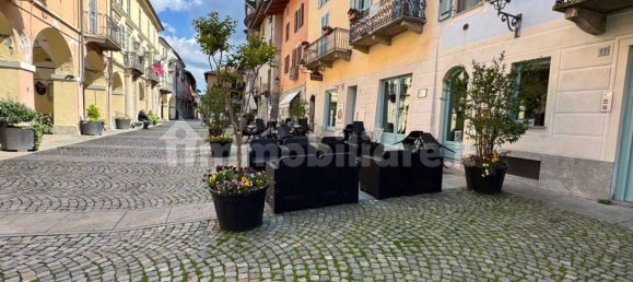 5 rooms Commercial property in Gassino Torinese, Italy No. 276434 2