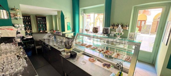 5 rooms Commercial property in Gassino Torinese, Italy No. 276434 21