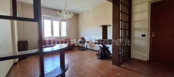 2 bedrooms Apartment in Arcola, Italy No. 330444 2