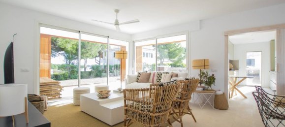 Villa de 4 dormitorios en Es Mercadal, Spain No. 4980 5