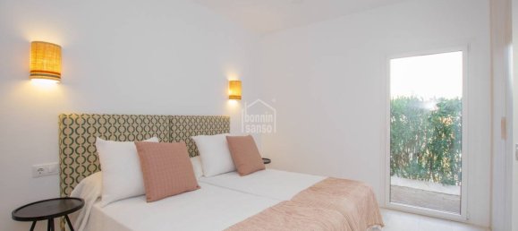 Villa de 4 dormitorios en Es Mercadal, Spain No. 4980 9