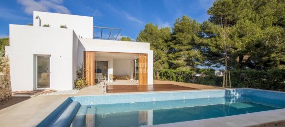 Villa de 4 dormitorios en Es Mercadal, Spain No. 4980 18