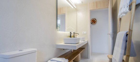 Villa de 4 dormitorios en Es Mercadal, Spain No. 4980 14