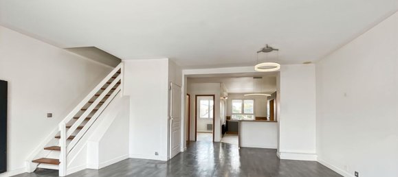 2 Schlafzimmer Doppelhaus in Sainte-Genevieve-des-Bois, France, Nr. 284687 3