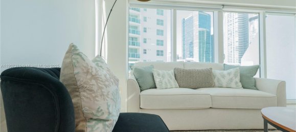2 Schlafzimmer Gewerbliche Immobilien in Miami, USA, Nr. 614445 9